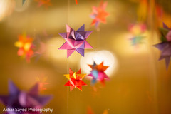 Beautiful origami ornaments to greet the Indian newlyweds. Beautiful origami ornaments to greet the Indian newlyweds.