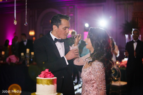 indian wedding reception,indian wedding reception cake,indian bride and groom