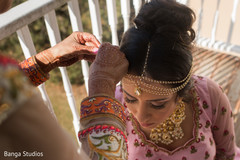 Don't miss this indian beauty getting ready for her wedding day. Don't miss this indian beauty getting ready for her wedding day.