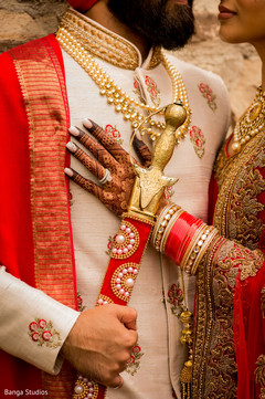 Ravishing Indian couple's wedding ceremony attire. Ravishing Indian couple's wedding ceremony attire.