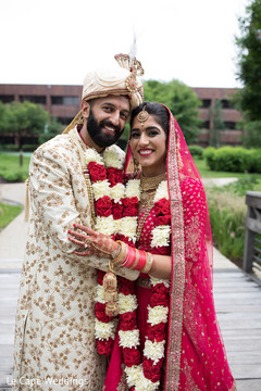 Graceful indian bride and groom photo session Graceful indian bride and groom photo session