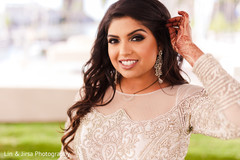 Beautiful maharani smiling for the camera Beautiful maharani smiling for the camera