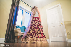 Indian bride's wedding outfit Indian bride's wedding outfit