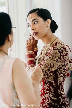 Stunning maharani getting ready prior to the Indian wedding Stunning maharani getting ready prior to the Indian wedding