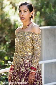 Stunning portrait of the beautiful maharani ready for the reception ceremony Stunning portrait of the beautiful maharani ready for the reception ceremony