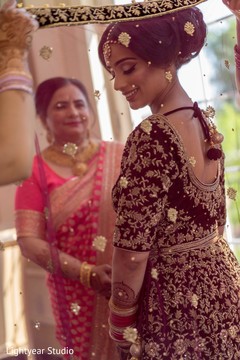 Lovely indian bride capture Lovely indian bride capture