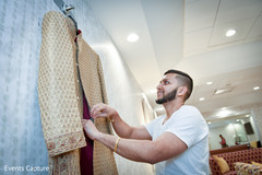 Maharaja getting his sherwani on. Maharaja getting his sherwani on.