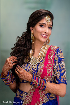 Stunning Indian bride posing for the photo shoot Stunning Indian bride posing for the photo shoot