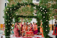 Lovely Indian wedding ceremony roses deco Lovely Indian wedding ceremony roses deco