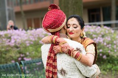 Tender moment between the maharani and Indian groom Tender moment between the maharani and Indian groom