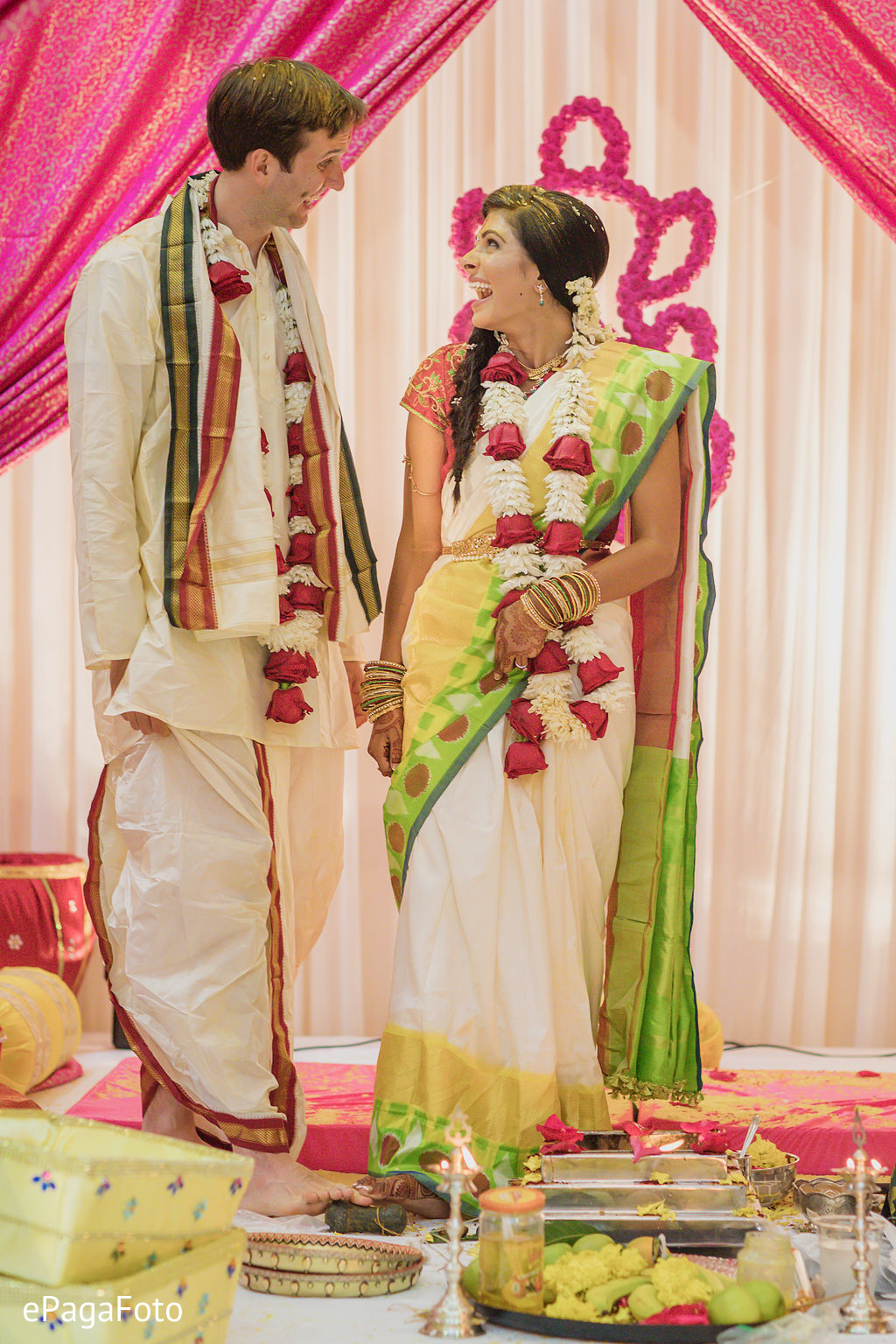 Varmala ceremony garland exchange ritual. Photo 194253