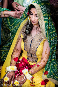 Maharani with turmeric paste all over her. Maharani with turmeric paste all over her.