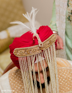 Beautiful indian groom's turban Beautiful indian groom's turban