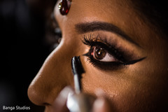 Dazzling Indian bride's make up details Dazzling Indian bride's make up details