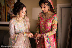 Lovely moment between the maharani and her mother Lovely moment between the maharani and her mother