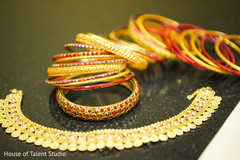 Marvelous Indian bride jewelry. Marvelous Indian bride jewelry.