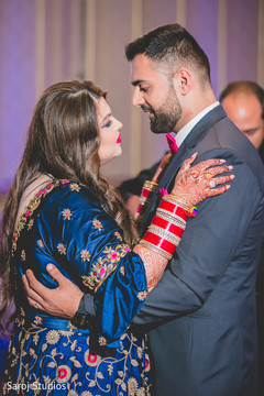 Phenomenal Indian bride and groom capture. Phenomenal Indian bride and groom capture.