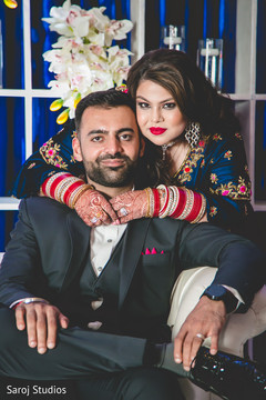 See this beautiful Indian bride and groom capture. See this beautiful Indian bride and groom capture.
