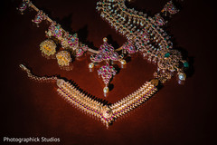 Astonishing indian bride's jewelry. Astonishing indian bride's jewelry.