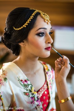 Detail of the stunning maharani getting ready Detail of the stunning maharani getting ready