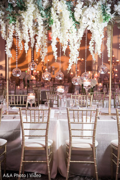 Charming indian wedding table arrangements Charming indian wedding table arrangements