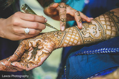 Incredible maharanis mehndi art. Incredible maharanis mehndi art.