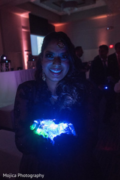 Indian bride;s fun capture Indian bride;s fun capture