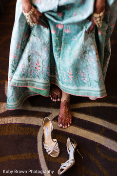 Incredible Indian bridal mehndi art. Incredible Indian bridal mehndi art.