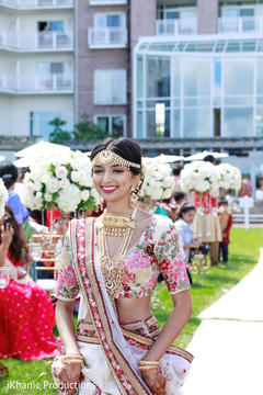 Lovely Indian bridesmaid capture. Lovely Indian bridesmaid capture.