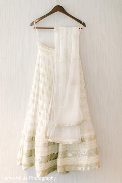 Beautiful Indian bride's lengha. Beautiful Indian bride's lengha.