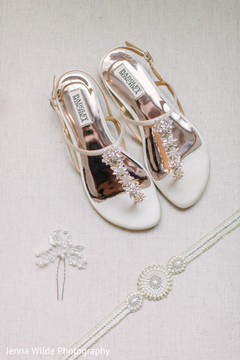 Marvelous Indian wedding ceremony bridal shoes, blet and hair pin. Marvelous Indian wedding ceremony bridal shoes, blet and hair pin.