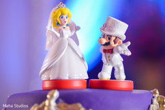 Fun cake dolls for the Indian couple Fun cake dolls for the Indian couple