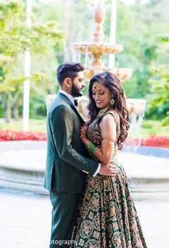 Beautiful maharani posing for pictures with raja outdoors Beautiful maharani posing for pictures with raja outdoors
