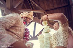 Capture of Indian bride putting the garland on raja Capture of Indian bride putting the garland on raja