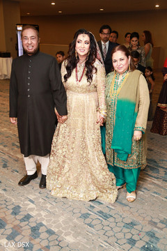 Beautiful maharani and family during the Indian wedding Beautiful maharani and family during the Indian wedding