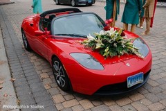 Magnificent Indian wedding vehicle capture. Magnificent Indian wedding vehicle capture.