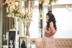 Stunning maharani posing for pictures prior to the ceremony Stunning maharani posing for pictures prior to the ceremony