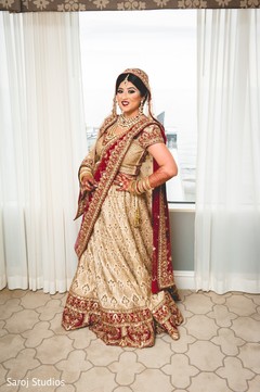 Maharani posing for pictures at the venue Maharani posing for pictures at the venue