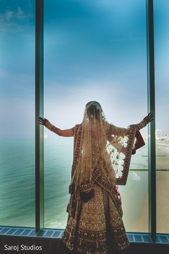 Magnificent photo of maharani looking at the sea Magnificent photo of maharani looking at the sea