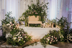 Incredibly details of the flower arrangements Incredibly details of the flower arrangements