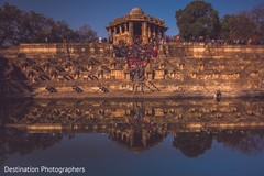 Amazing overview of the Indian couple's outdoor photo shoot Amazing overview of the Indian couple's outdoor photo shoot