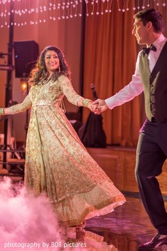 Incredible maharani dancing wearing a beautiful lengha