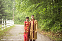 Indian lovebirds first look. Indian lovebirds first look.
