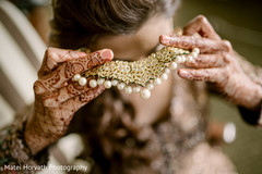 Maharani getting her jewelry on. Maharani getting her jewelry on.