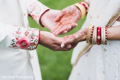 Beautiful capture of Raja and Maharani's hands Beautiful capture of Raja and Maharani's hands