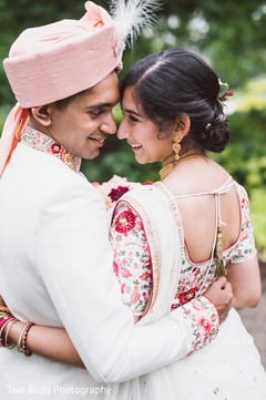 Enchanting moment between the Maharani and Raja Enchanting moment between the Maharani and Raja