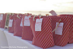 Wonderful Indian wedding favor bags. Wonderful Indian wedding favor bags.