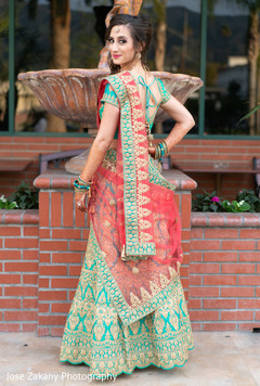 Beautiful maharani wearing a beautiful green lengha Beautiful maharani wearing a beautiful green lengha