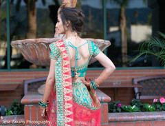 Dazzling maharani posing for pictures Dazzling maharani posing for pictures