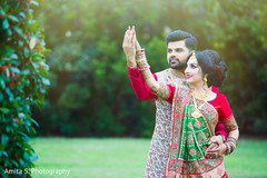 Dazzling indian bride and groom's Grah Shanti fashion photography. Dazzling indian bride and groom's Grah Shanti fashion photography.